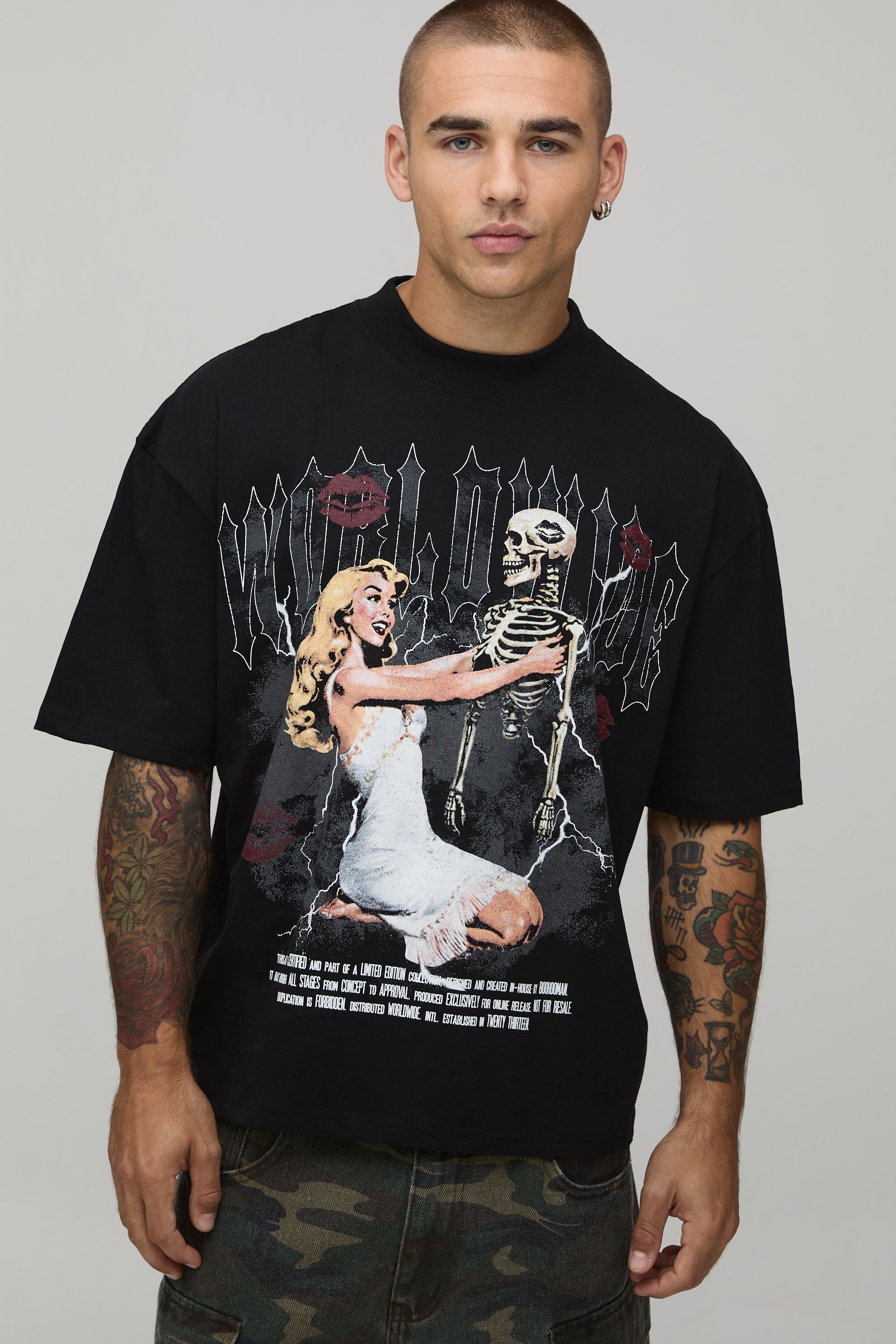 Men's Oversized Boxy Gothic Graphic T-Shirt