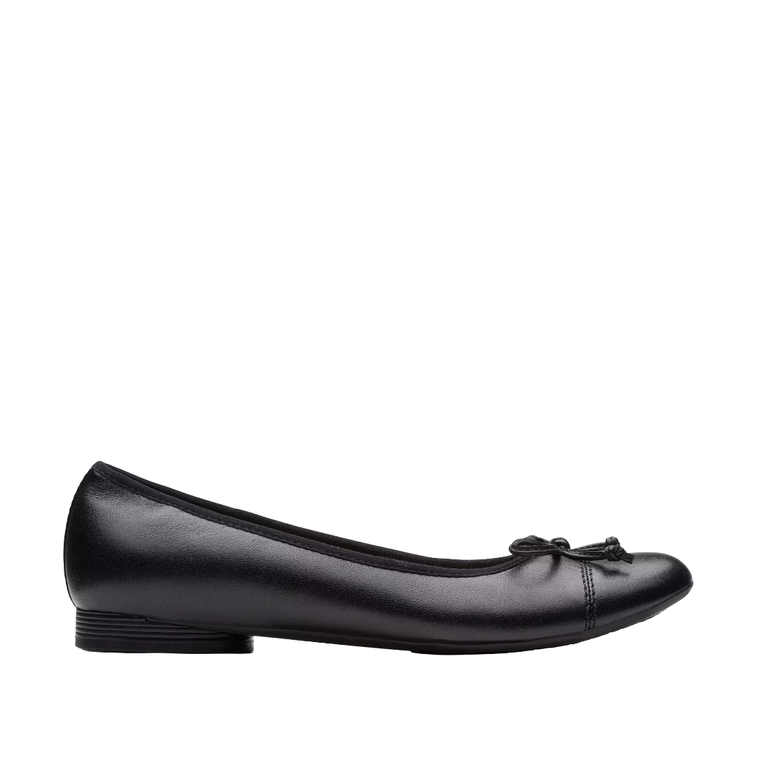 Loreleigh Rae (Black Leather)