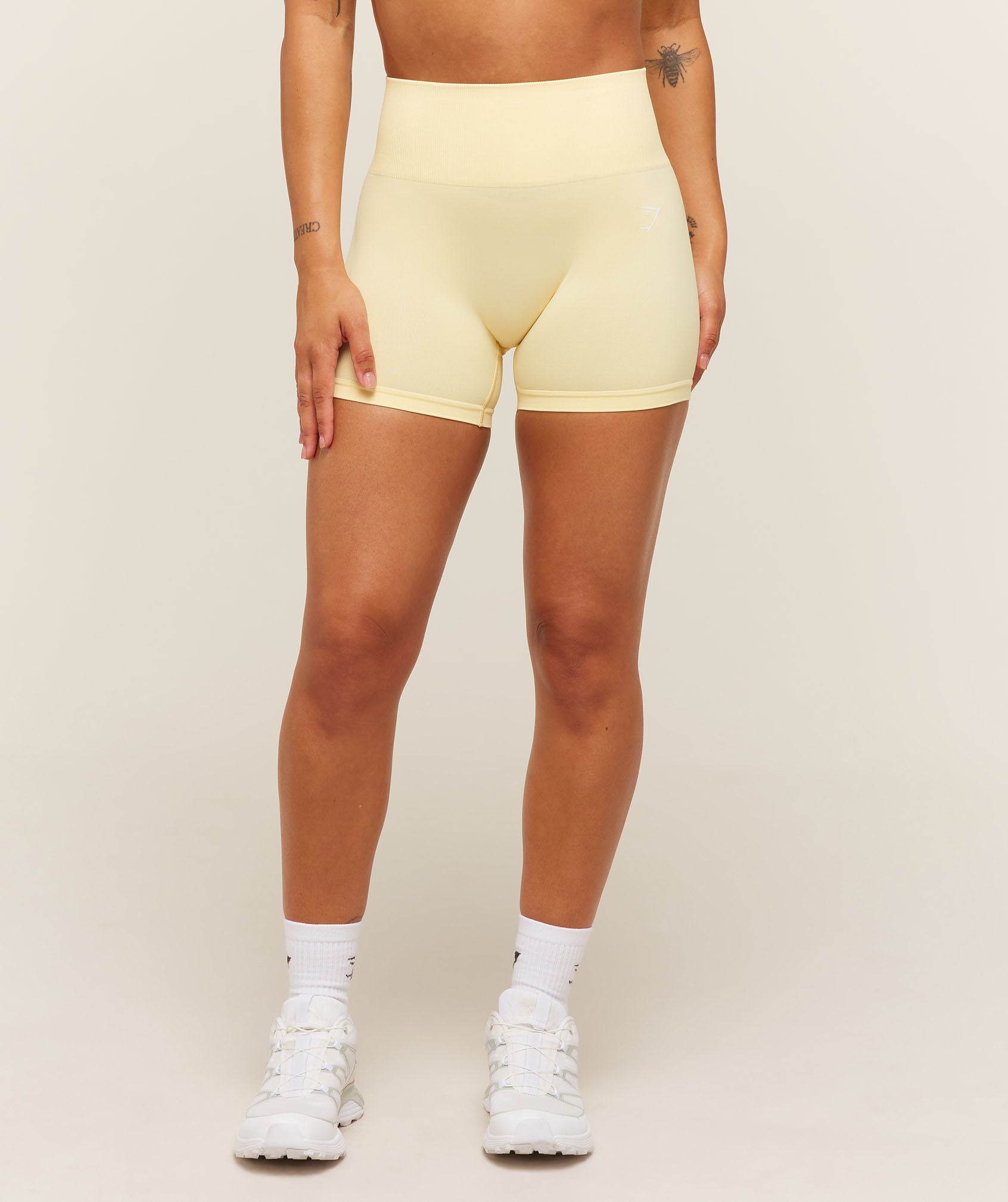Women's Gymshark Everyday Seamless Shorts (Butter)