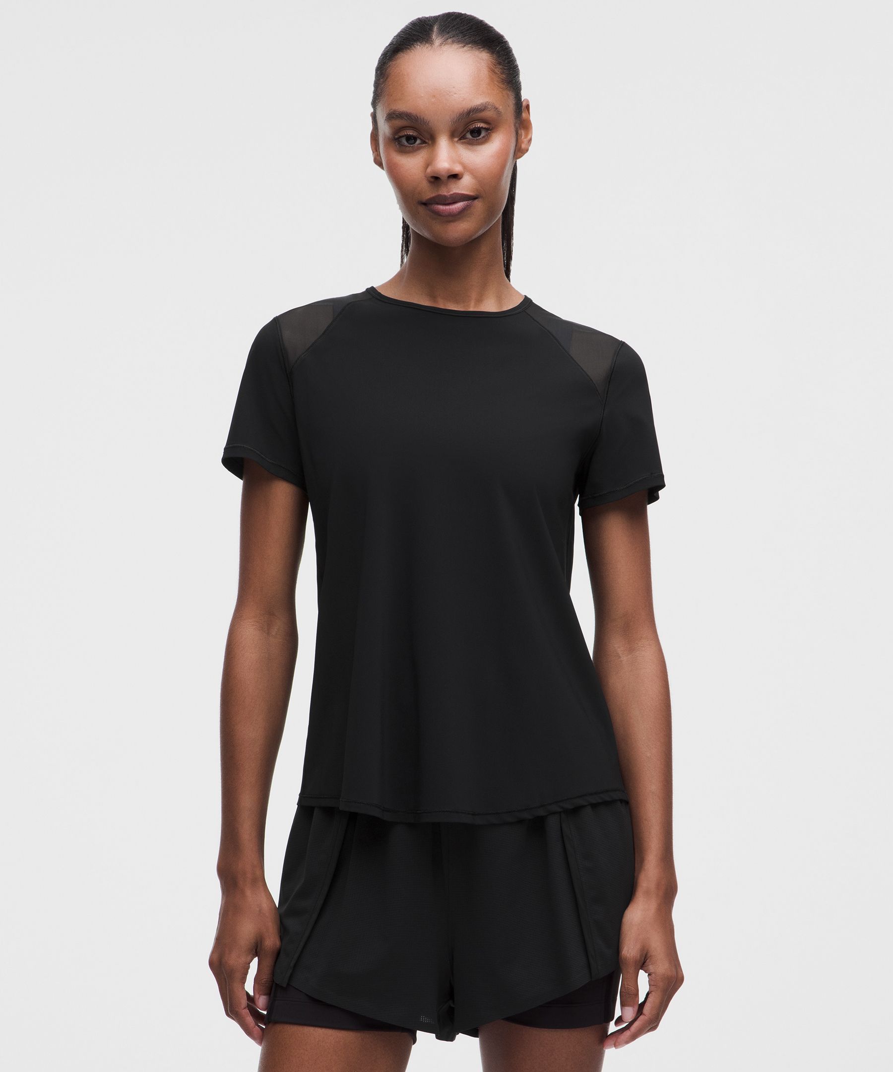 Women's Sculpt Short-Sleeve Shirt (Black)
