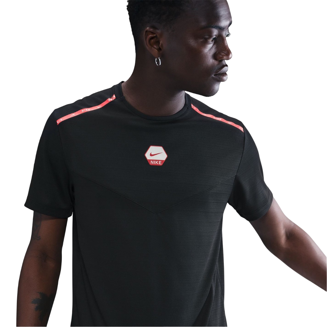 Nike: City Run Tee