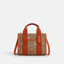 Smith Tote Bag 24 In Signature Canvas (Orange Print)
