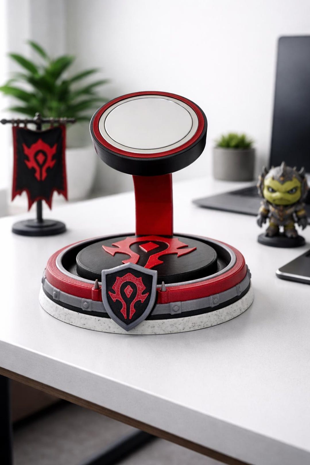 Horde MagSafe Charging Stand (World of Warcraft)