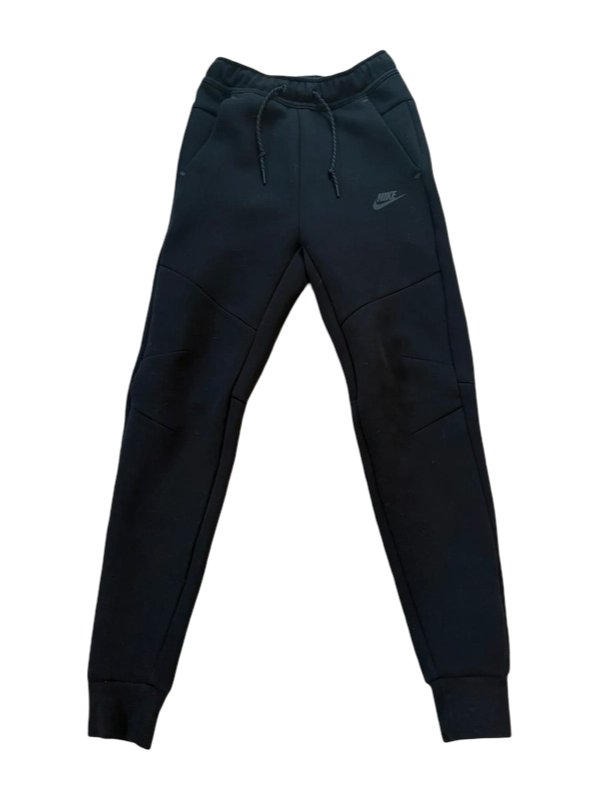 Nike: Men’s Slim Fit Jogging Bottoms (Black)