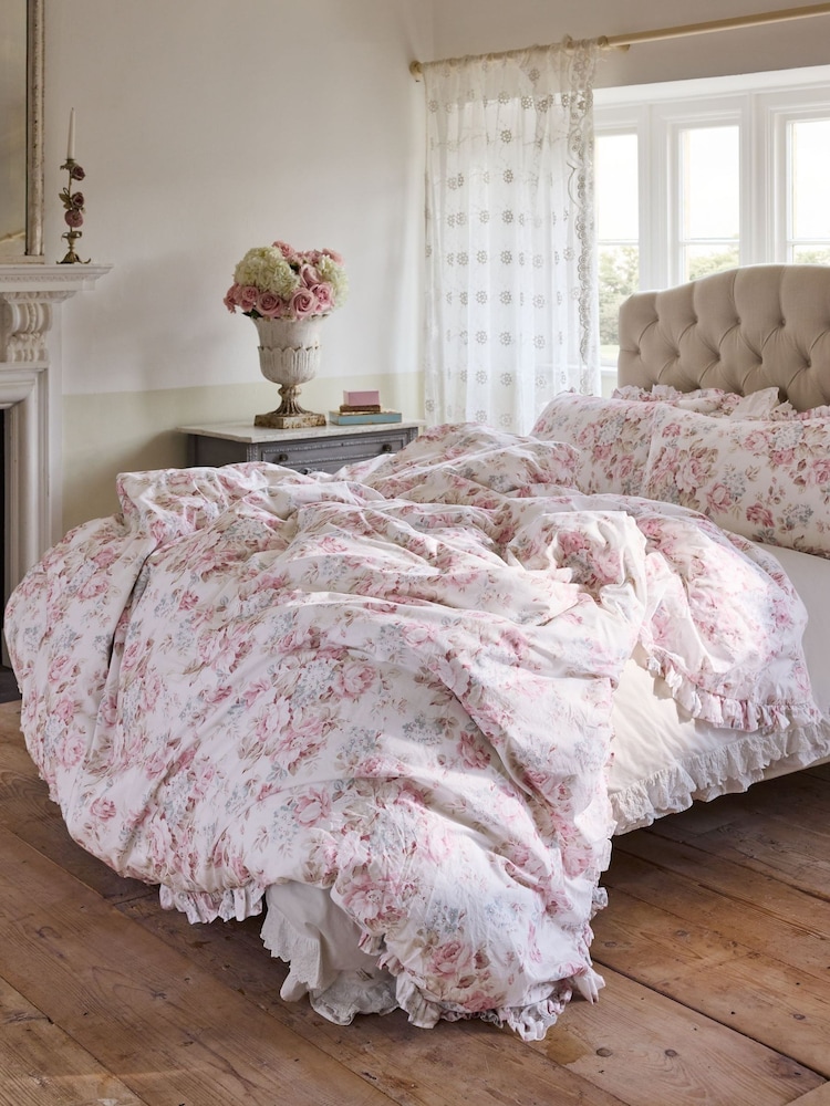 Shabby Chic by Rachel Ashwell: Cluster Floral Print Petite Ruffle Duvet Cover and Pillowcase Set
