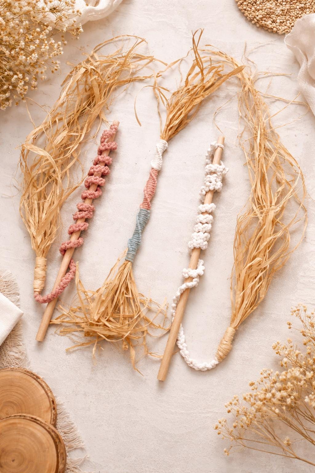 Handmade Raffia Cat Teaser Toy (Natural)