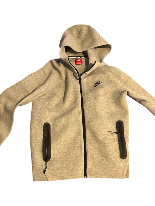 Nike: Men’s Tech Fleece Flex Jumper (Grey)