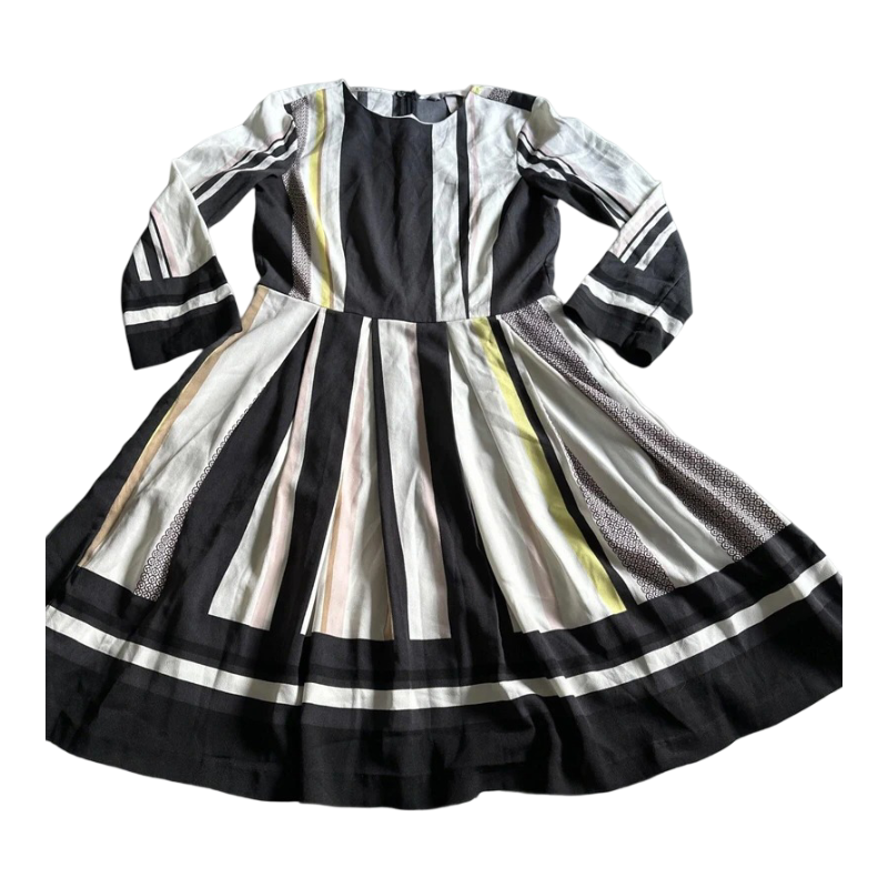 H&M: Fit and Flare Dress (Multicolor)