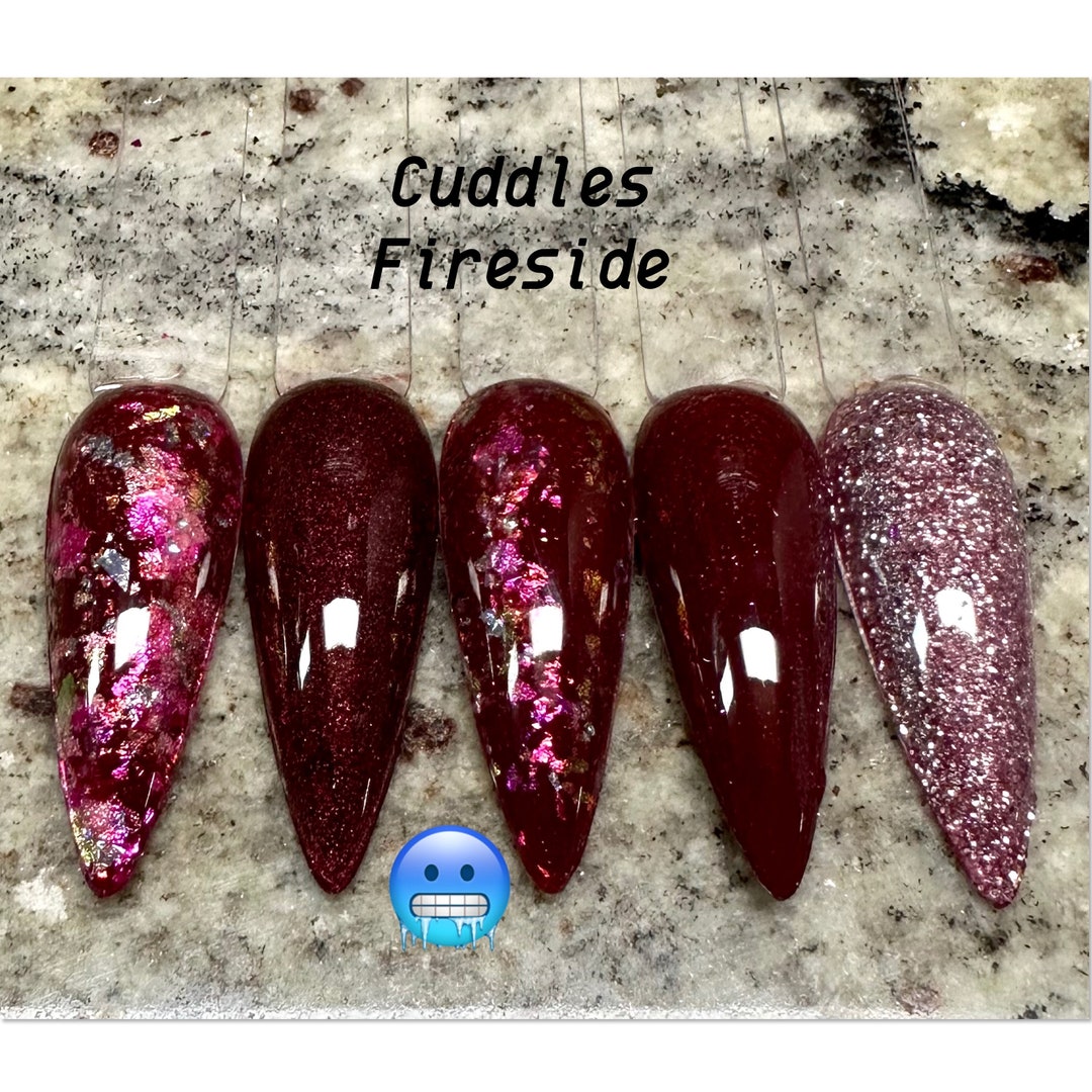Cuddles: Fireside Thermal Dip (Gray to Maroon)