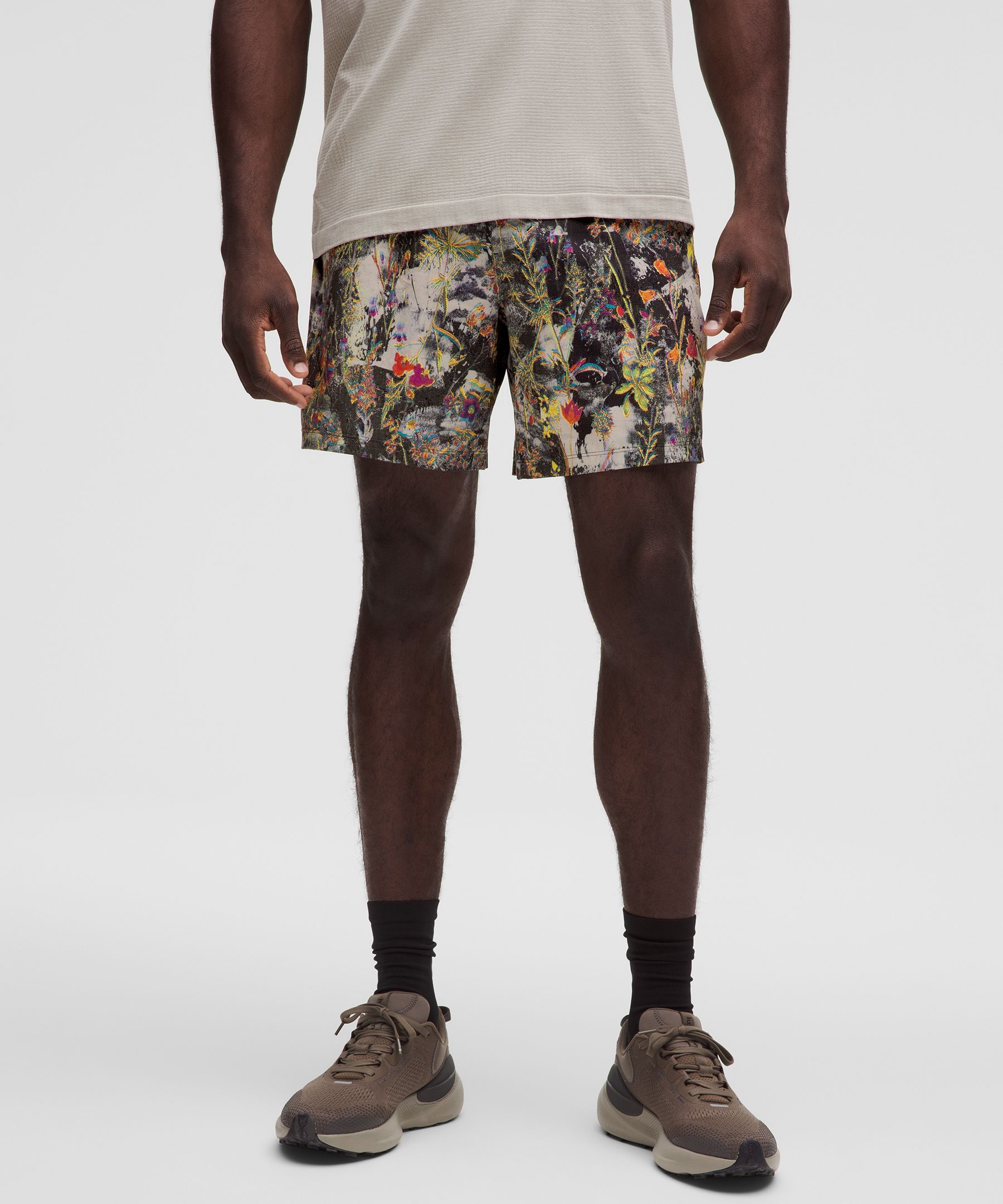 Men's Pace Breaker Linerless Short 7" (True Leopard Black Multi)