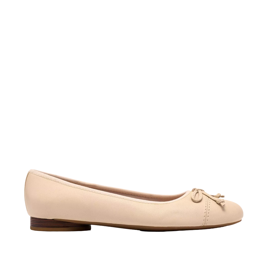 Loreleigh Rae (Cream Leather)