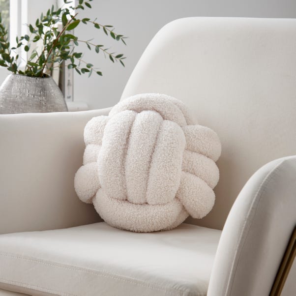 Knot Boucle Ball