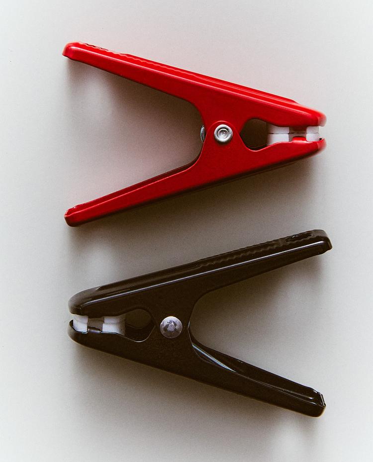 Metal Pegs (Pack)