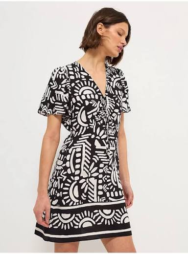 Women's V Neckline Abstract Short Sleeve Mini Dress (White/Black)