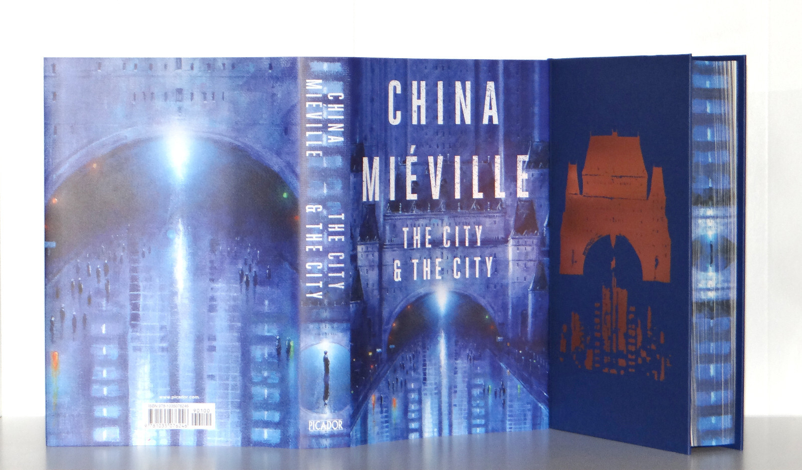 The City & The City by China Mieville (Hardcover)