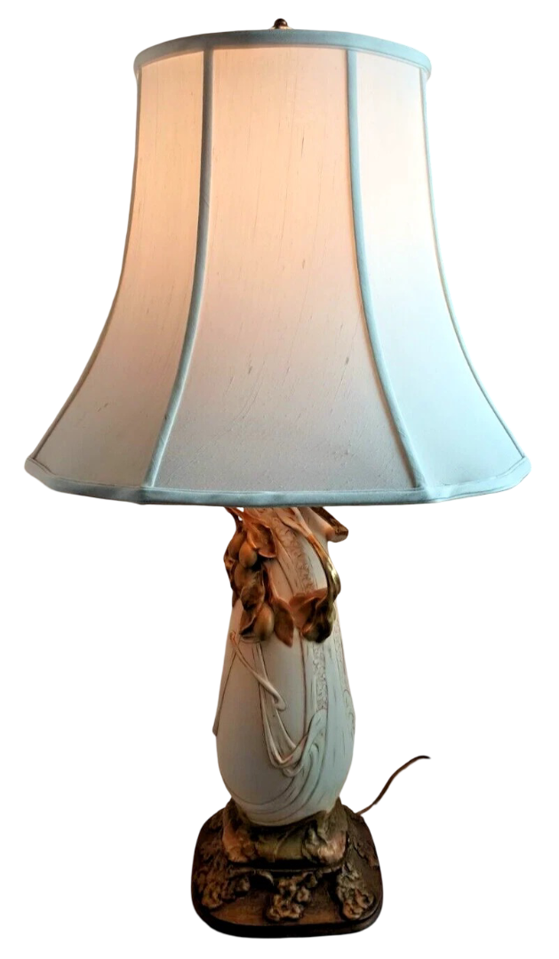Royal Dux: Antique 1900 Vase Lamp