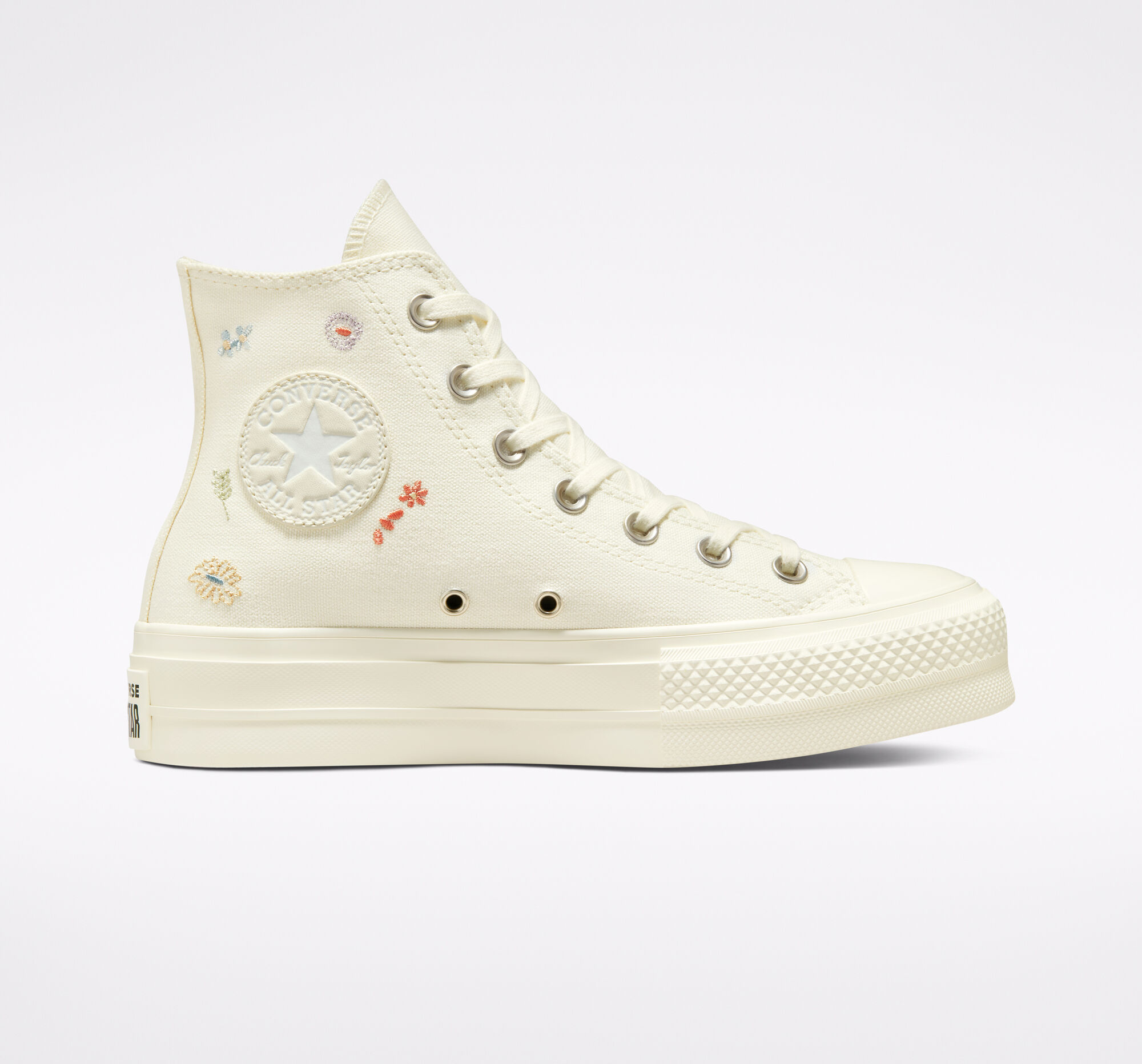 Chuck Taylor All Star Lift Platform Embroidered Flowers