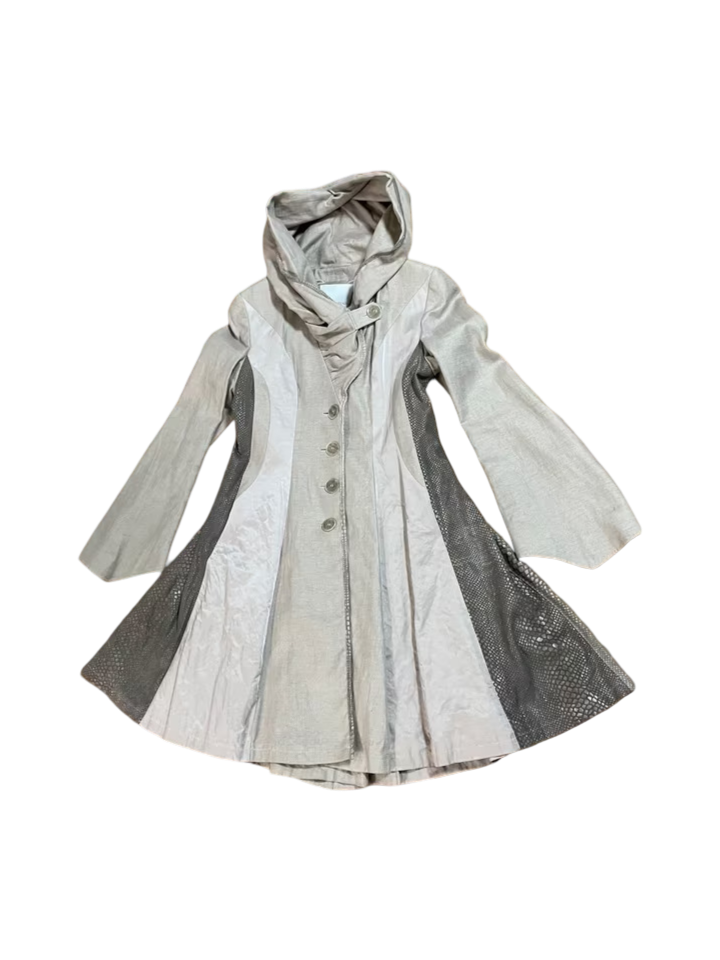 Erich Fend: Women’s Coat