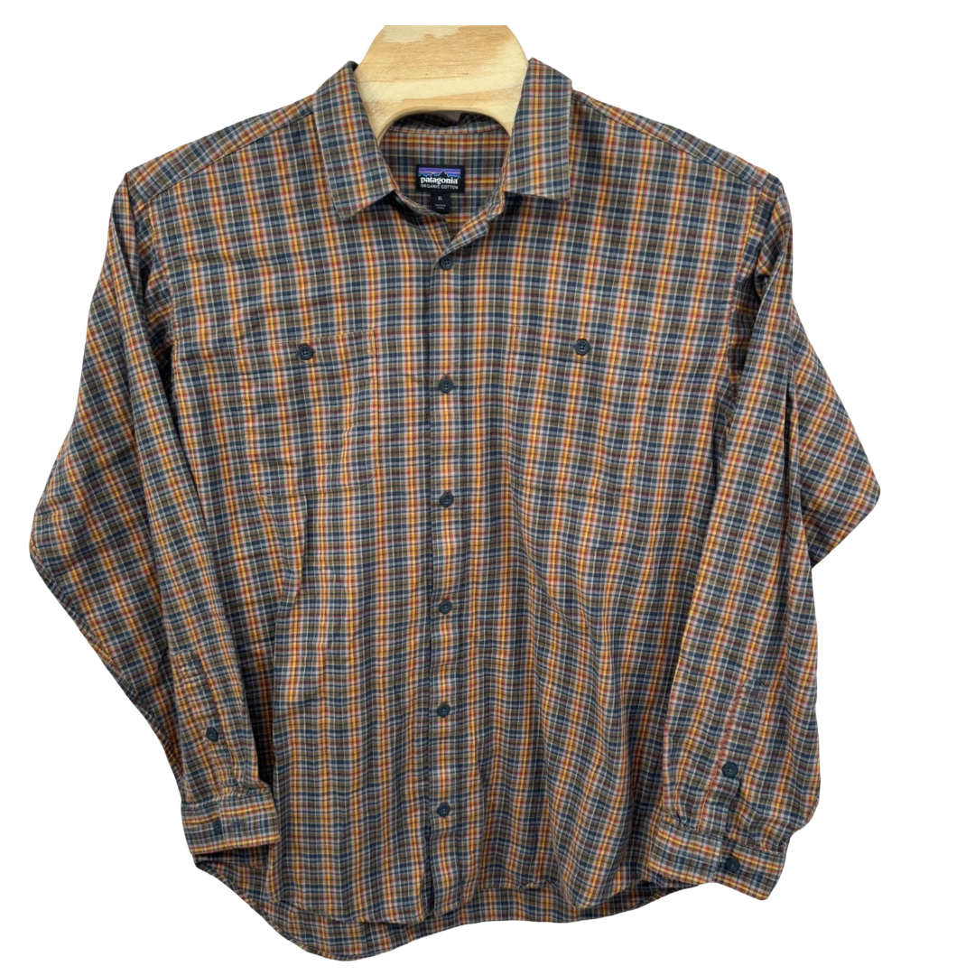 Patagonia: Men's Long Sleeve Shirt