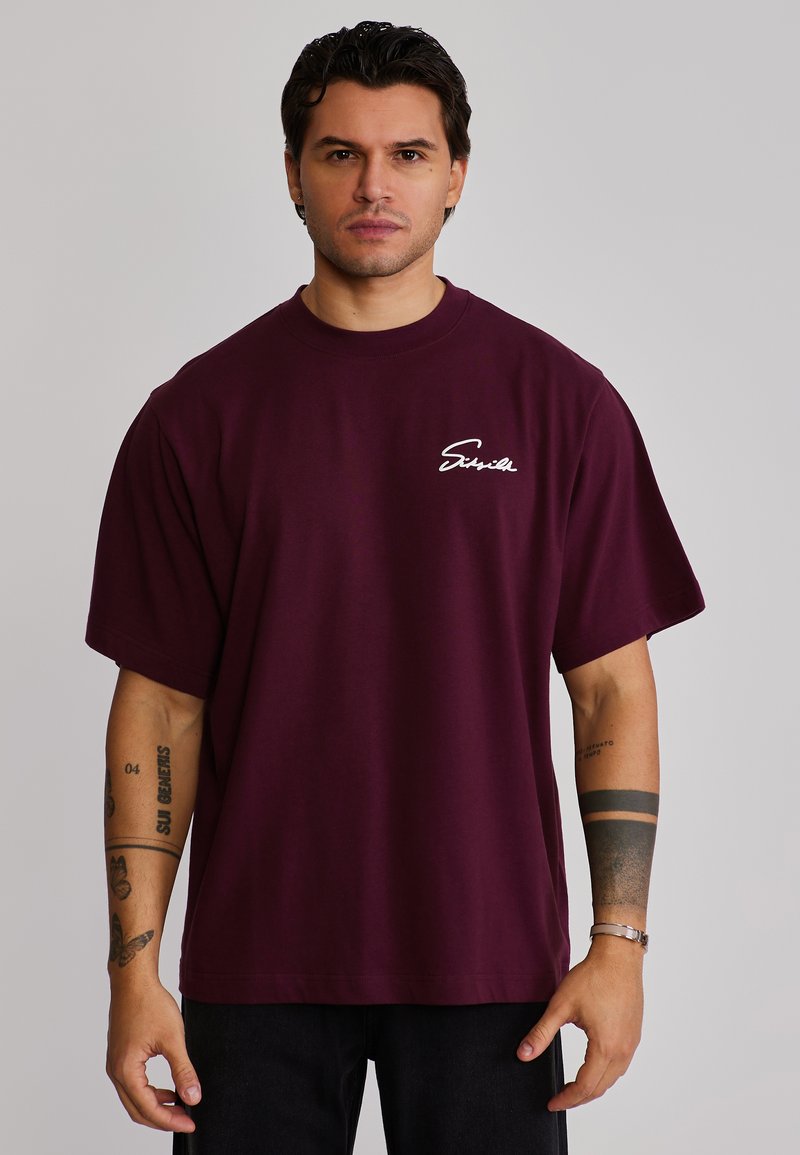 Script Print T-Shirt (Burgundy)
