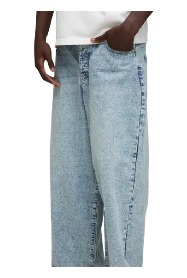 BoohooMAN: Parachute Blue Washed Jeans