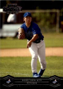 2004 Playoff Honors #105 Hong Chih Kuo