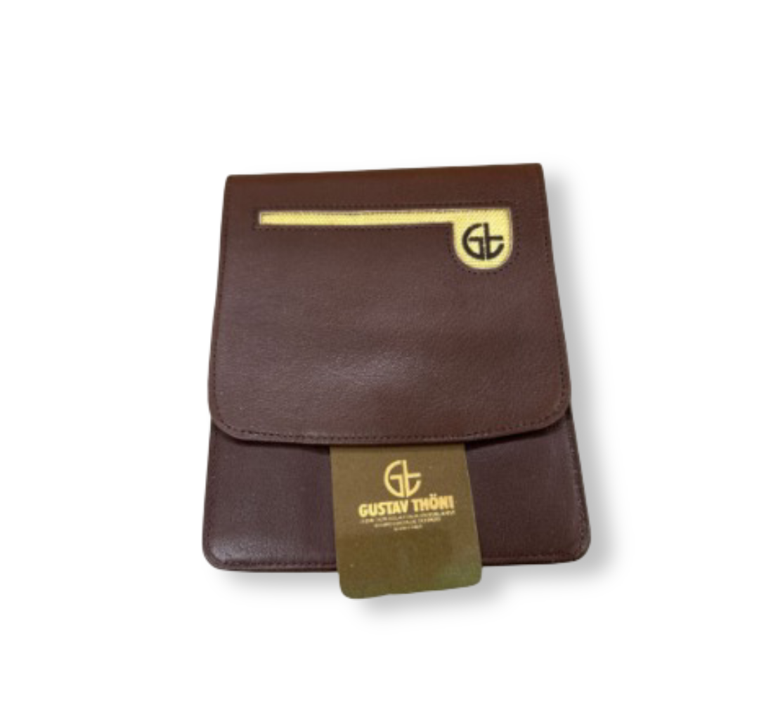 Gustavthonv: Leather Wallet