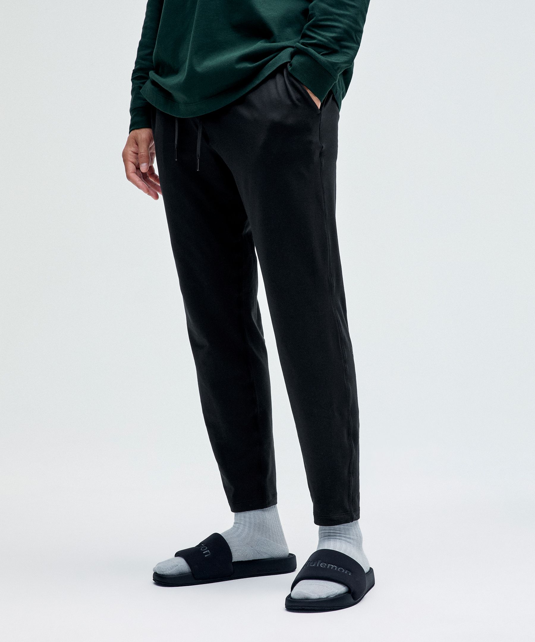 Men's Soft Jersey Tapered Pant Shorter (Black)