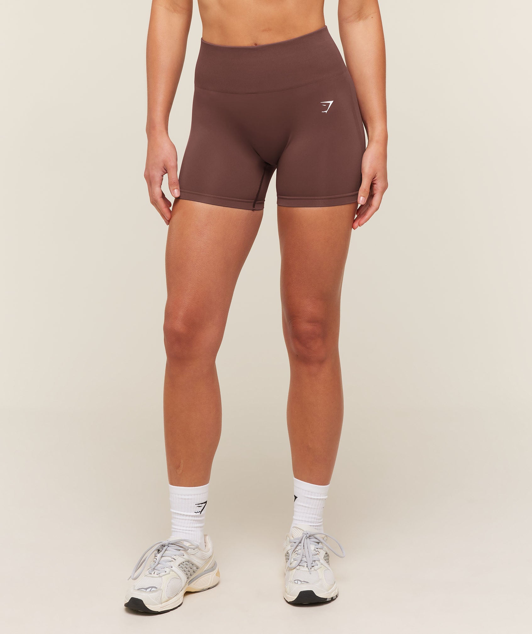 Women's Gymshark Everyday Seamless Shorts (Espresso)
